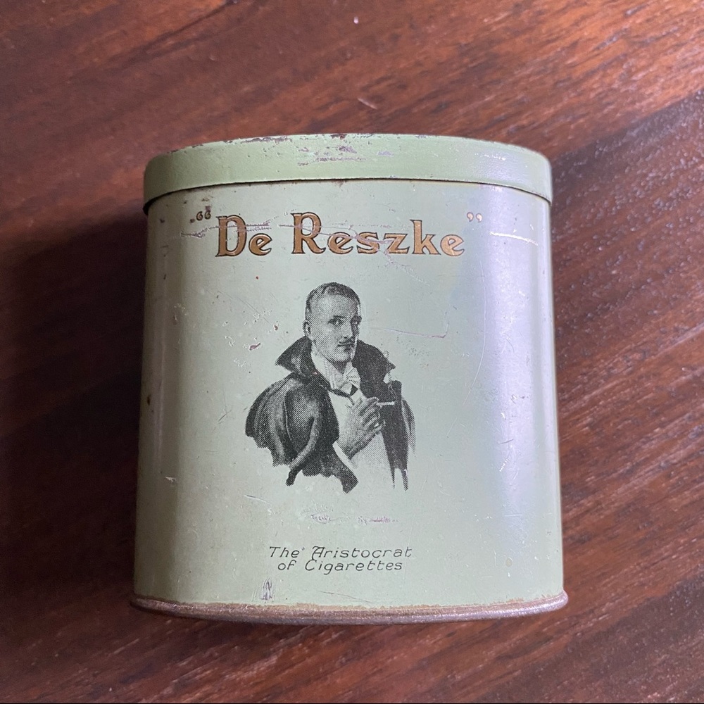 Vintage De Reszke Cigarette Tin